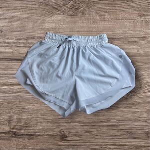 Savvi White Athletic Shorts – Size M